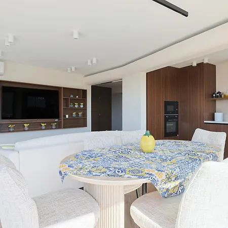 L'alina - Balcon - 6 Pers - Vue Apartman Antibes