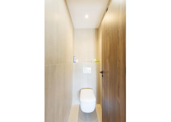 L'alina - Balcon - 6 Pers - Vue * Antibes